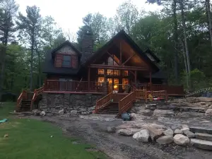 Crystal Bay is a Gorgeous Newly Built Dream Cottage!