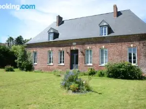Le Clos Charmaine