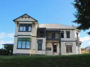 Bischoff Hotel