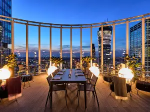 Crowne Plaza Warsaw - the Hub