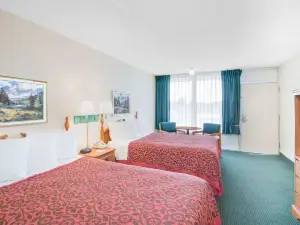 Days Inn by Wyndham Newport