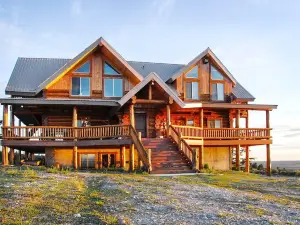 Luxe Lodge in the Tetons for Large Group Retreats!