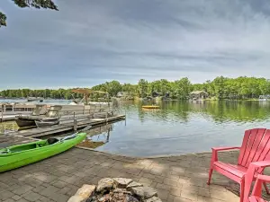 Northern Michigan Lake House w/ Boat Dock + Kayaks