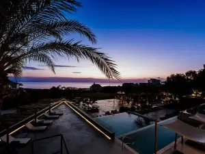 Cavo Zoe Seaside Hotel