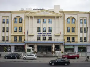 The Castle Hotel