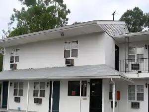 Red Carpet Inn Berlin