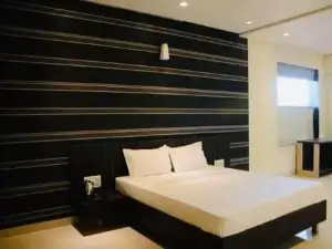 Grand Bee Residency
