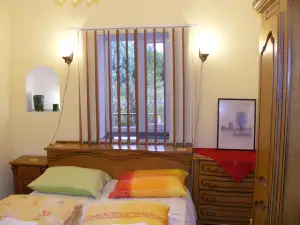 Négy Gólya apartman