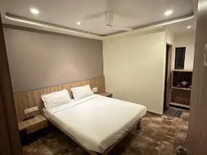 Hotel Isha