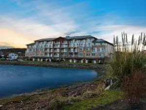 Oxford Suites Silverdale