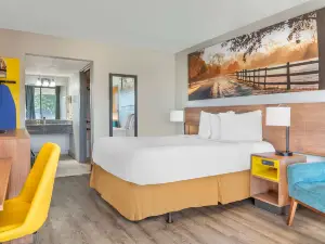 Days Inn & Suites by Wyndham Rocky Mount Golden East