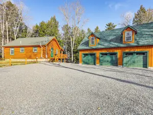 Waterfront Anglers Oasis in The Maine Highlands!