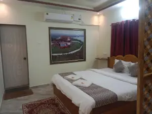Sam & San Beach Resort