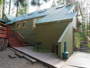 Modern Kitchen and Dual Firepit Areas - Inviting Spacious Retreat
