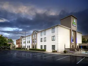 Holiday Inn Express Clayton (SE Raleigh)