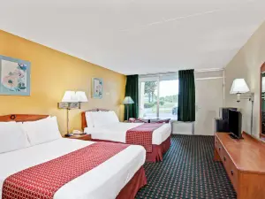 Days Inn by Wyndham Clarksville TN