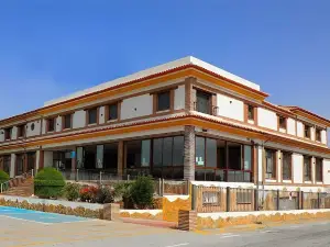Hotel Restaurante Dama de Baza