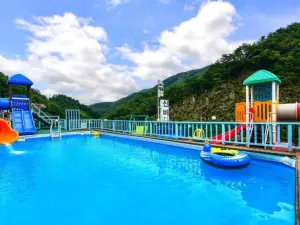Gapyeong Shinbi Kids Pool Villa