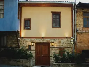 Blossom Rooms & Suite