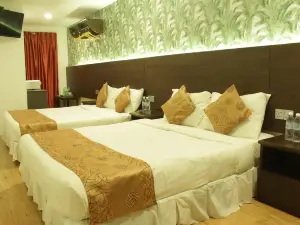 Highlanders Hotel