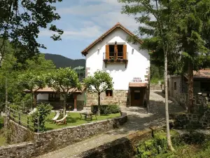 Hotel Rural Besaro - Selva de Irati