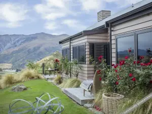 Mt Rosa Lodge Boutique Vineyard Accommodation