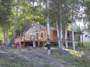 Mowat Landing Cottages