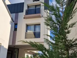 Art's Luxury Boutique Hotel