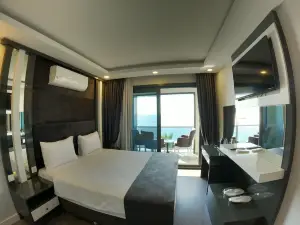 Extravagant Hotel
