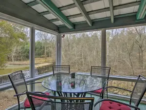 Warm + Peaceful Home w/ Fire Pit on Haw River