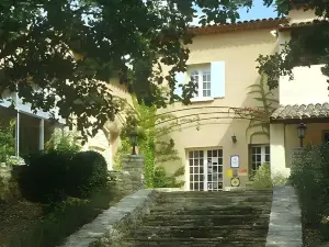 Hôtel Lou Caleù Restaurant le Rocher des Abeilles