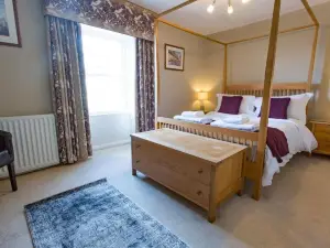 The Wheatsheaf Hotel