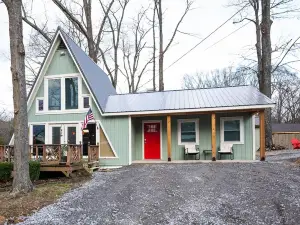 Newly Remodeled Aframe - Pet Friendly