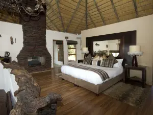 烏姆索洛索羅私人野生動物園旅館