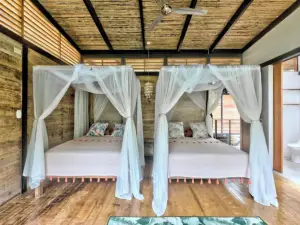 La Shamana - Ecological Concept in Jungle