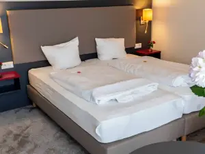 Central Hotel