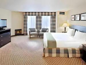 Holiday Inn Express & Suites Marysville