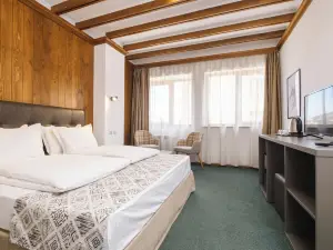 Hotel Razlog Spa & Sauna Included