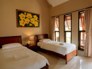 Spring Hill Hotel Ruteng