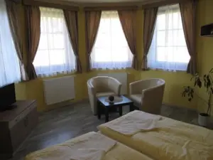 Penzion - Restaurace Na Myte