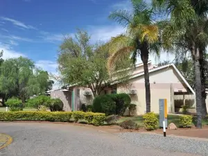 Cresta Bosele Hotel
