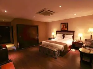 The Greenwood Hotel