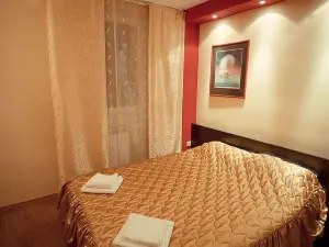Hotel Tiski Cvet