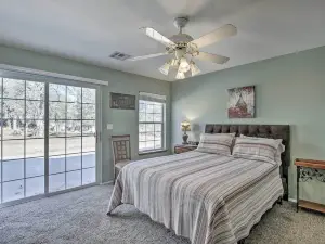 Welcoming Tehachapi Home w/ Deck & Grill!