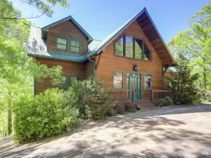 Secluded Cove and Fire Pit Lake Wedowee Getaway