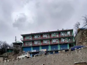 Hotel Sangla Retreat