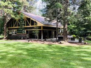 Spokane House - 5 Bed/2 Bath