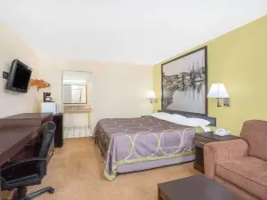 Super 8 by Wyndham Sumter