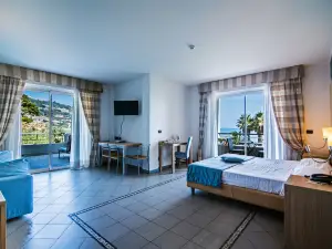 Aregai Marina Hotel & Residence
