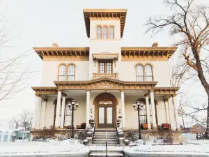 The Pepin Mansion B&B on Mansion Row - 10 Min to Start of the Bourbon Trail